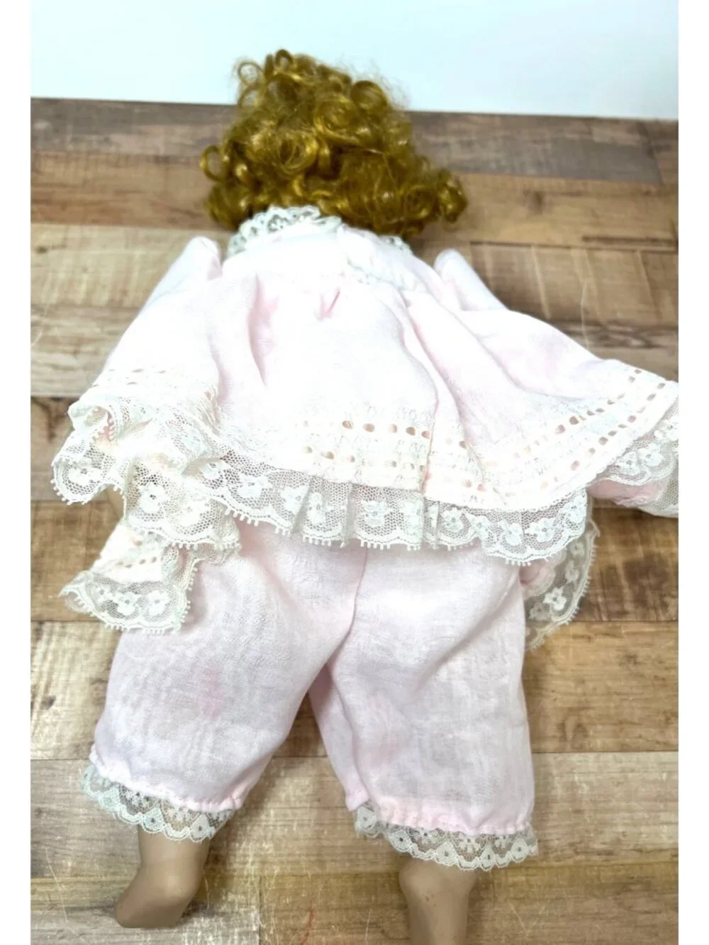 Vintage Porcelain Crying Doll In Pink Lace Dress & Bloomers Curly Blonde Hair - Picture 6 of 6